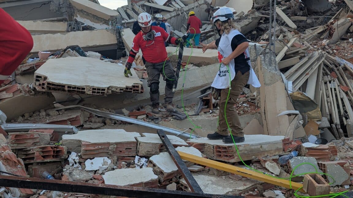 Robot Ular Bantu Cari Korban Gempa di Venezuela, Gimana Ceritanya?